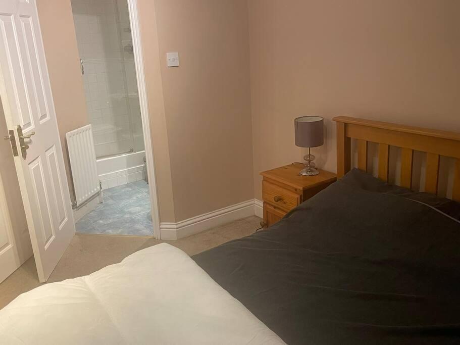 Appartement Sw19 2 Bed 2 Bath Private Flat *